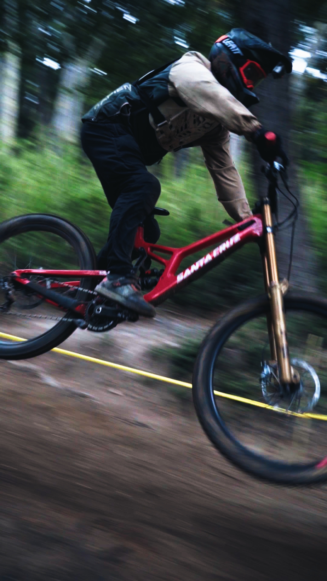 MTB Downhill product shot